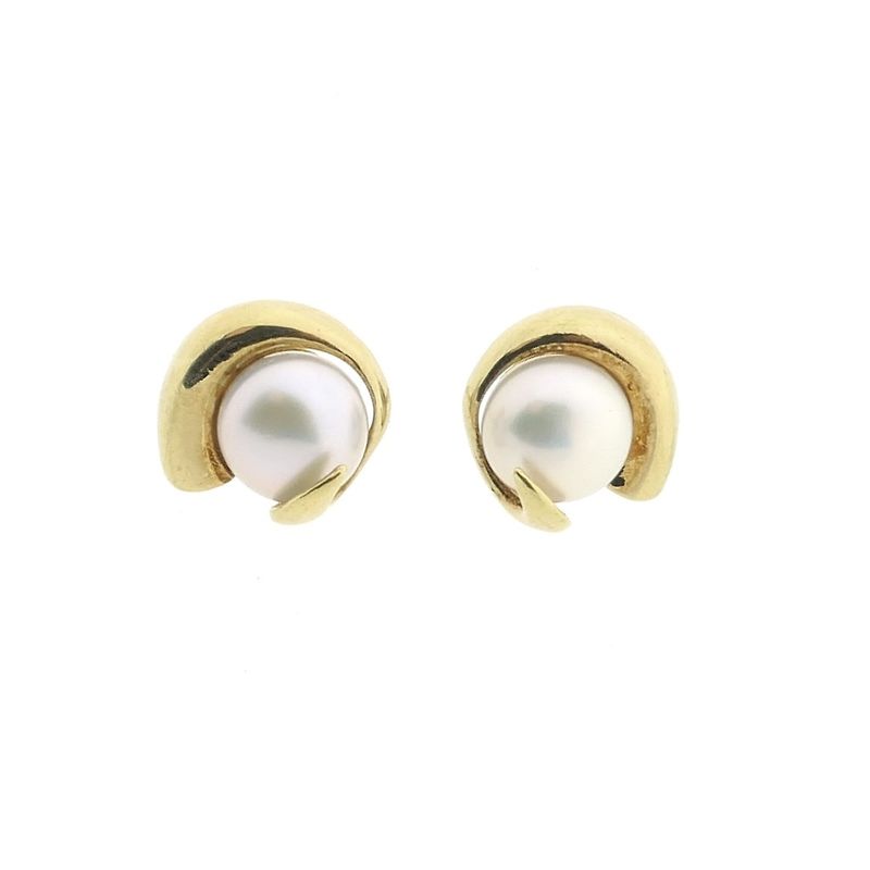 Image 6 of Gold stud earrings with pearl