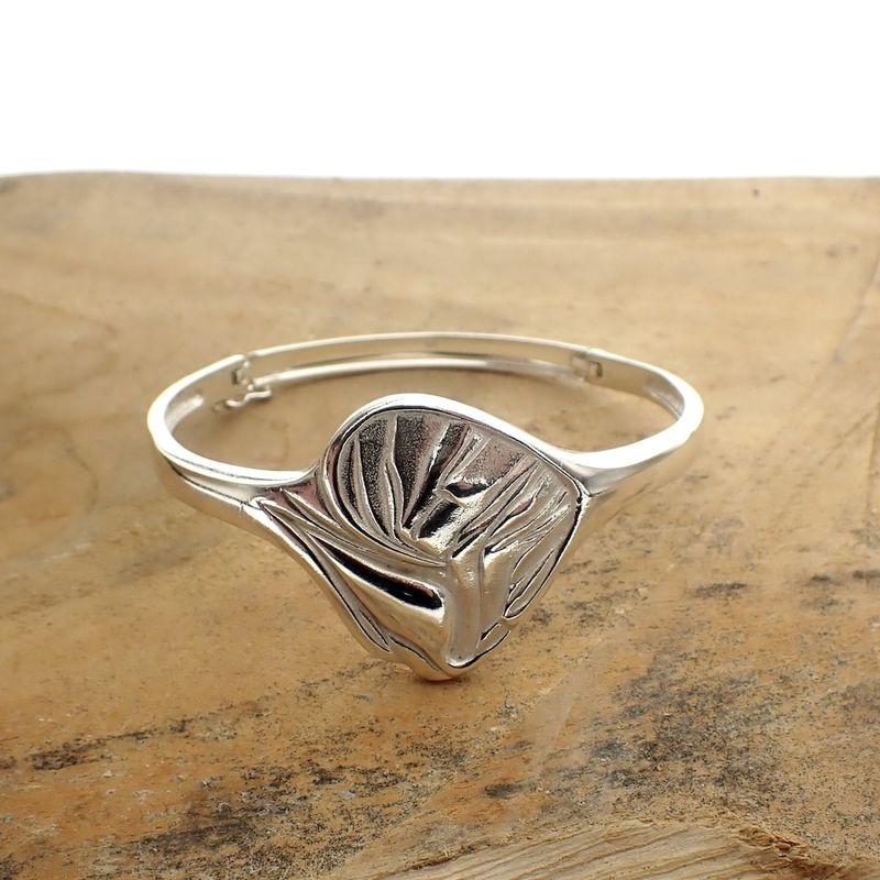 Image 1 of Silver bracelet with fantasy design | Ø 60 mm