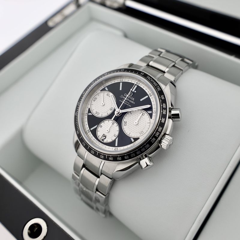 Image 15 of Omega Speedmaster Racing Chronograph 326.30.40.50.01.002; Automatic men's watch