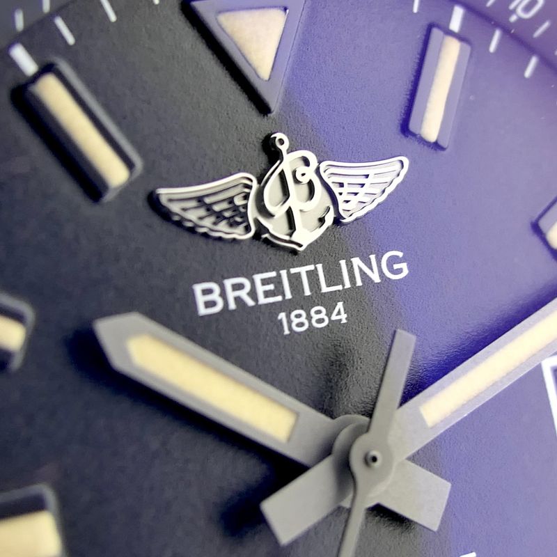 Image 5 of Breitling Avenger Blackbird V17310; Automatic Men's Watch