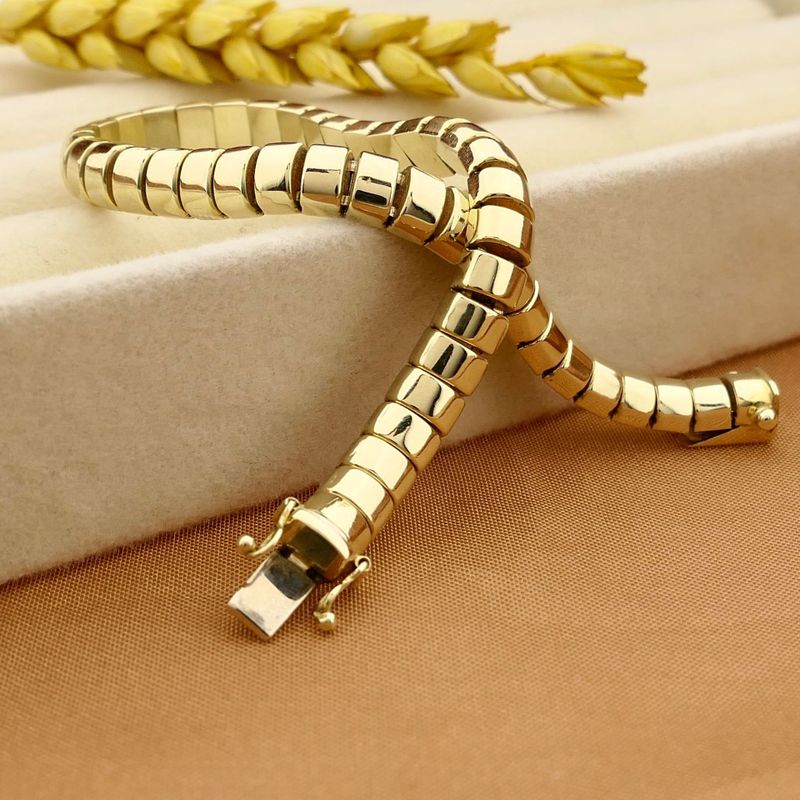 Afbeelding 2 van Gouden fantasieschakel armband