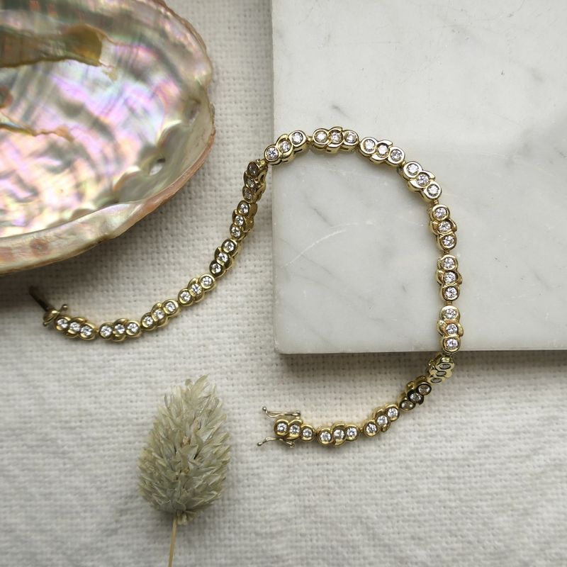 Image 7 of Gold tennis bracelet with diamond; 1.71 ct.