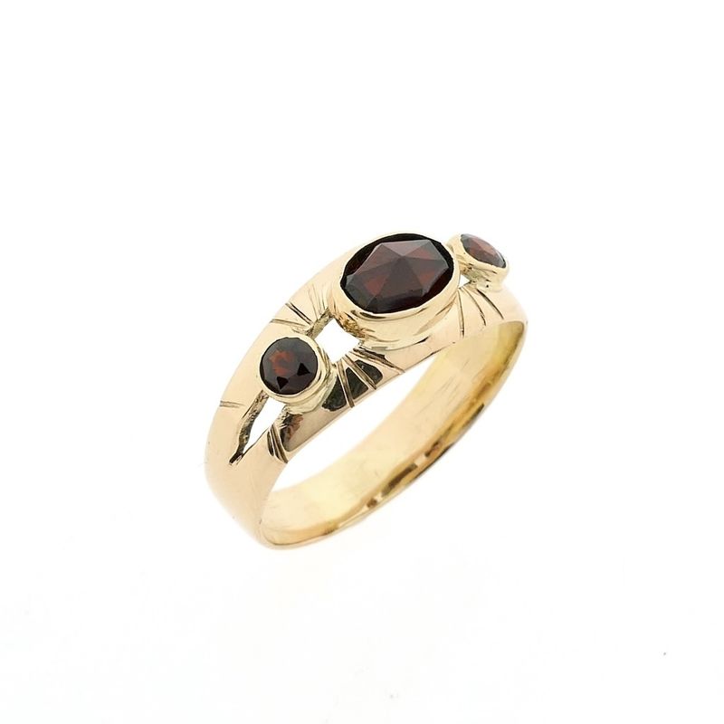 Image 1 of Gold ring with garnet stones | Vintage