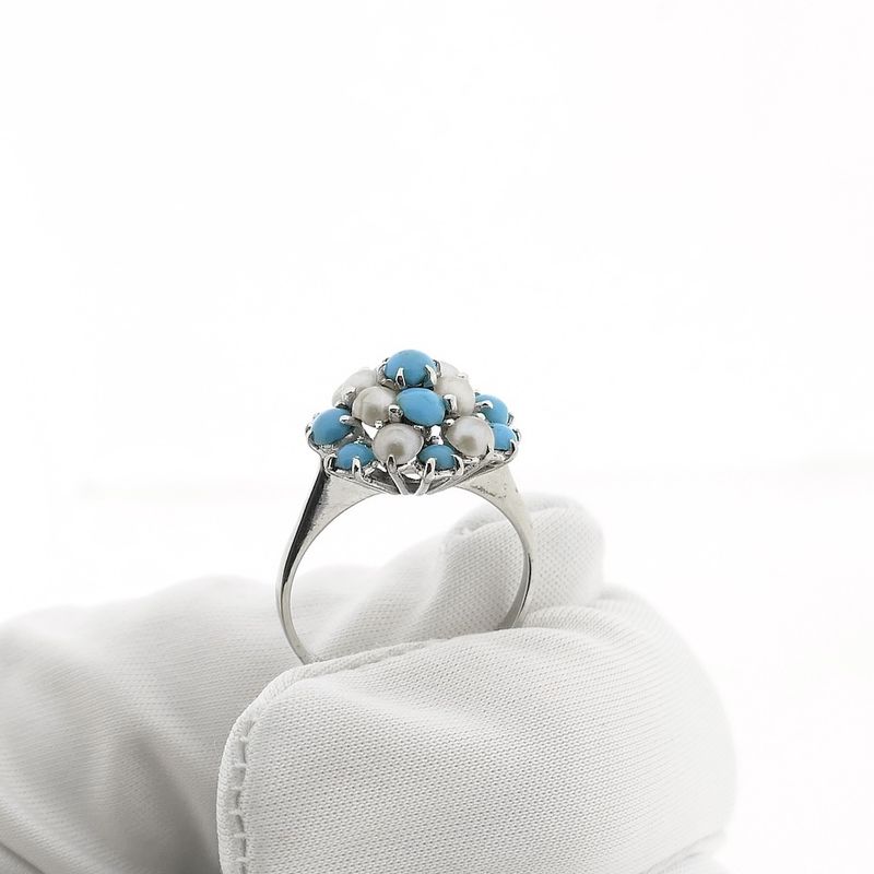 Image 6 of White gold entourage ring with baroque pearl and turquoise