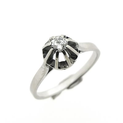 White gold solitaire ring with diamond; 0.16 ct. Image 1 of White gold solitaire ring with diamond; 0.16 ct.