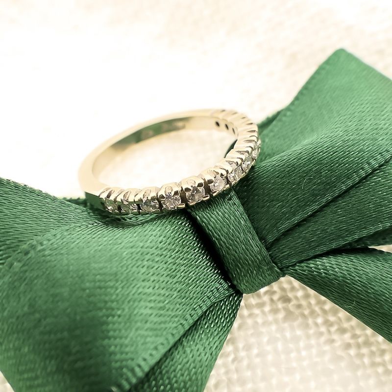 Image 2 of White gold ring set with 0.42 ct. diamonds | Carnation