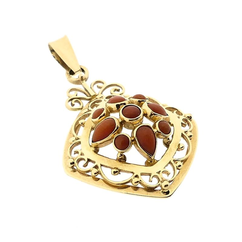 Image 4 of Gold Pendant with Coral