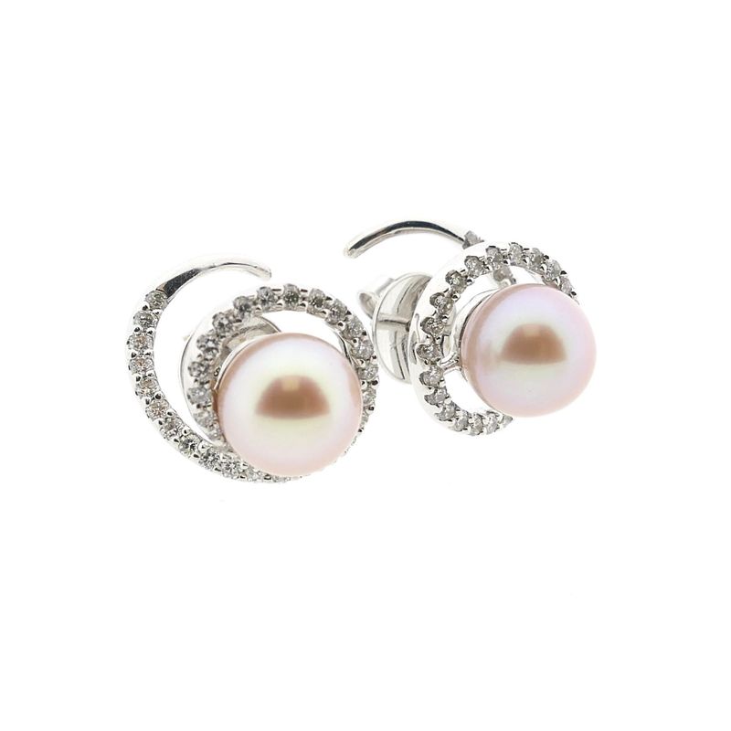 Image 9 of White gold stud earrings with Tahitian pearl and diamonds; approx. 0.64 ct.