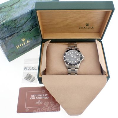 Image 2 of Rolex Submariner 16610; Men's diving watch