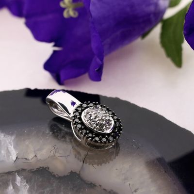 Image 2 of White gold entourage pendant with black diamond | 0.28 ct.