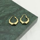 Image 2 of Gold faceted hoop earrings | Ø 14 mm