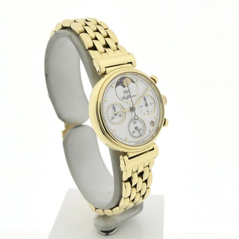 Image 2 of IWC Da Vinci Chronograph IW3735; 18k gold ladies' watch with moon phase