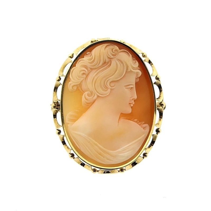 Image 1 of Antique gold brooch/pendant with cameo
