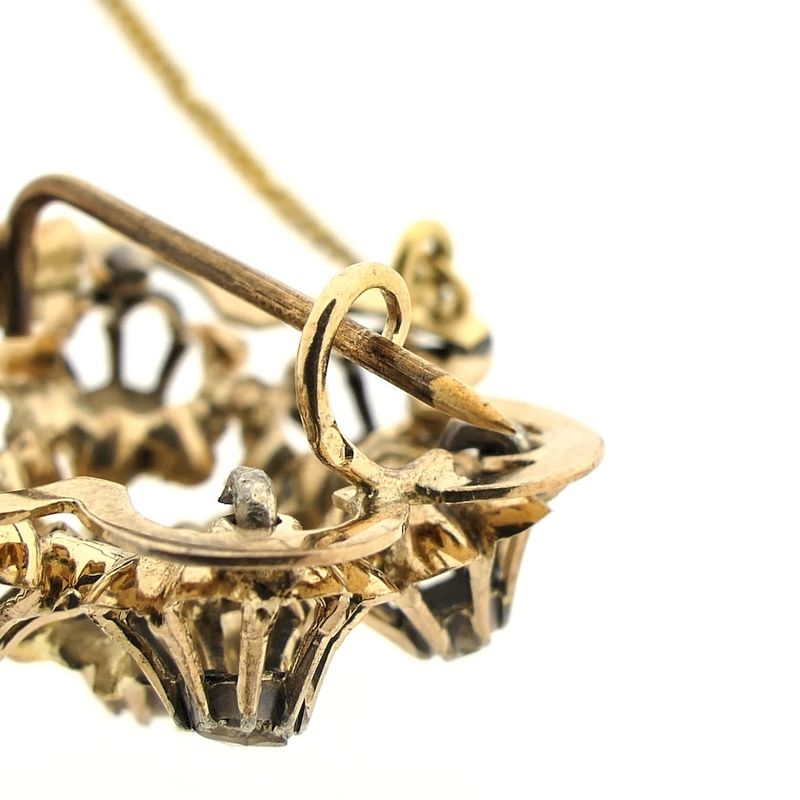 Image 6 of Gold brooch with rose-cut diamonds; Approx. 0.40 ct.