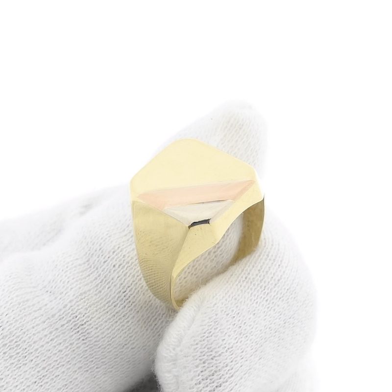 Image 9 of Tricolor gold signet ring; Carnation