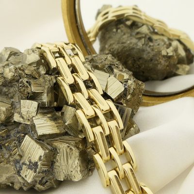 Image 2 of Gold Bismarck link bracelet