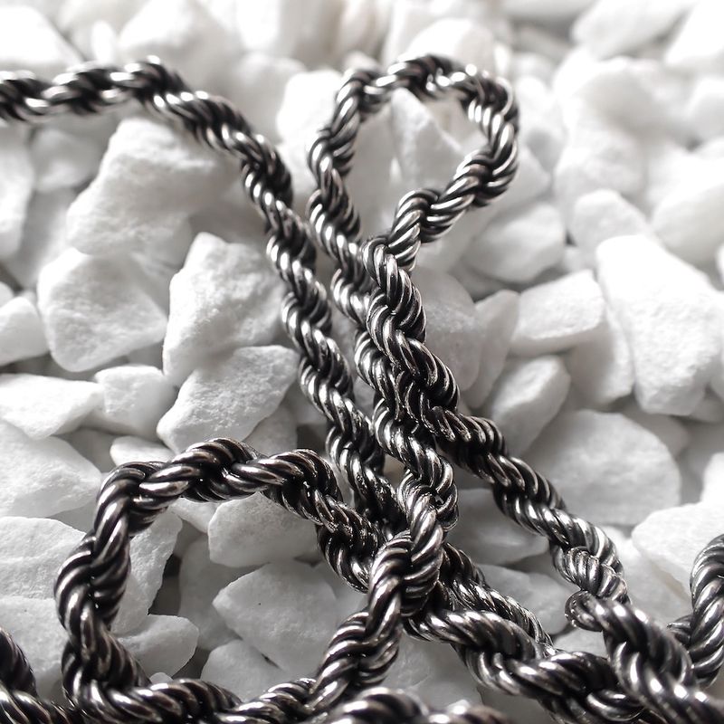 Image 5 of Silver twisted link chain | 61 cm