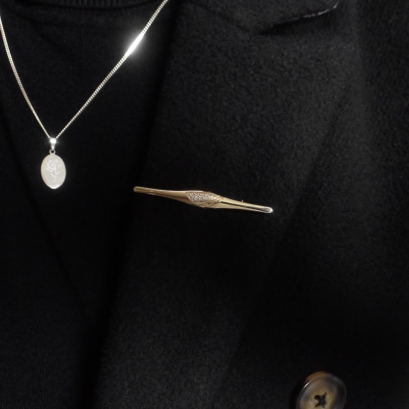 Image 12 of Two-tone gold brooch