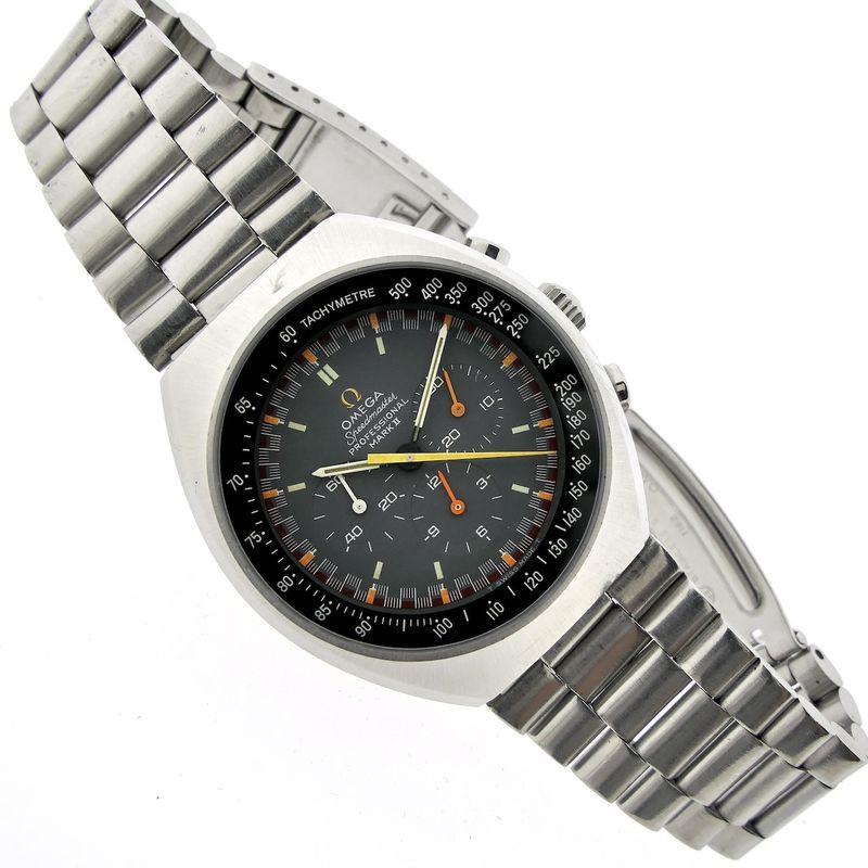 Image 5 of Omega Speedmaster Mark II 'Racing Dial'; Vintage chronograph men's watch