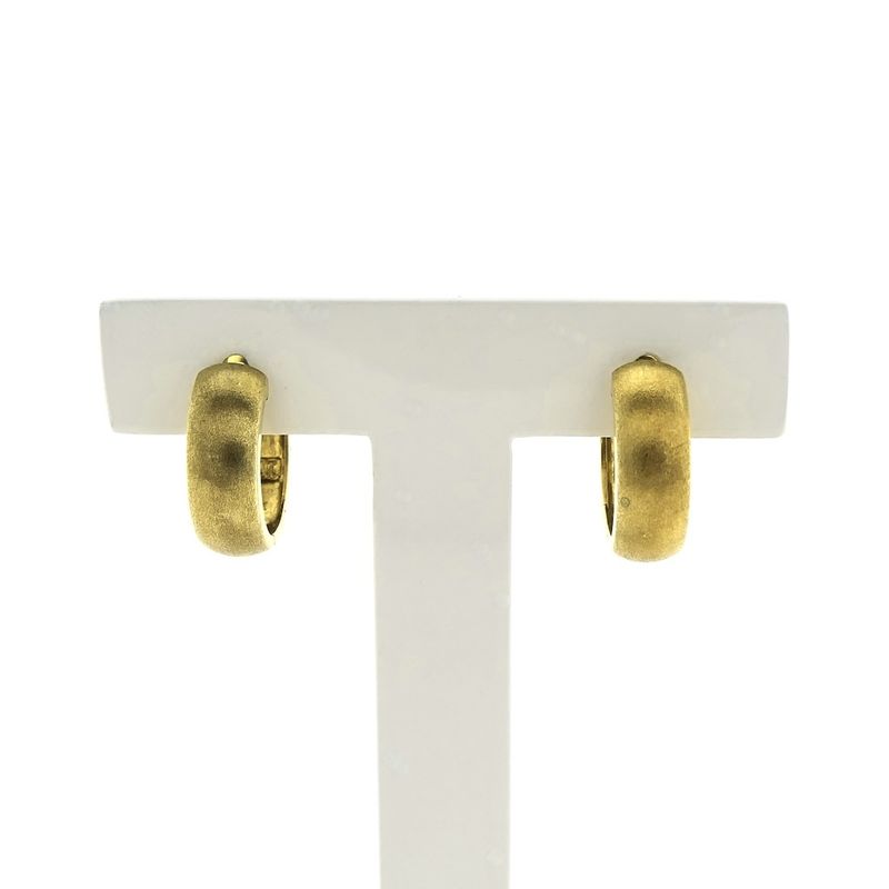 Image 1 of Gold earrings