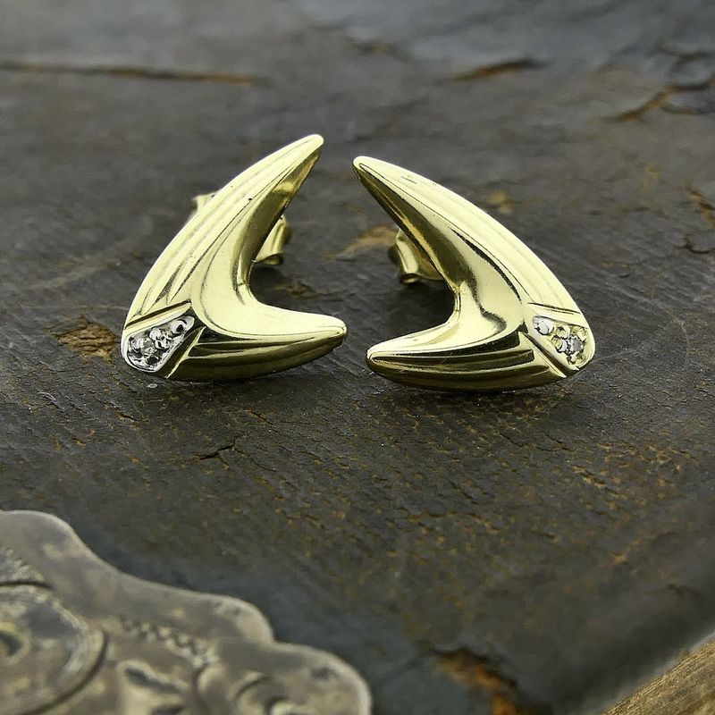 Image 8 of Gold stud earrings with diamond; 0.01 ct.