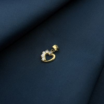 Image 2 of Gold pendant of a heart with zirconia