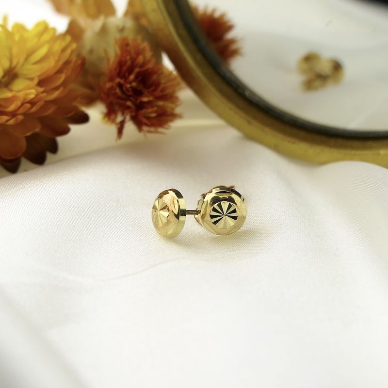 Image 2 of Gold vintage stud earrings