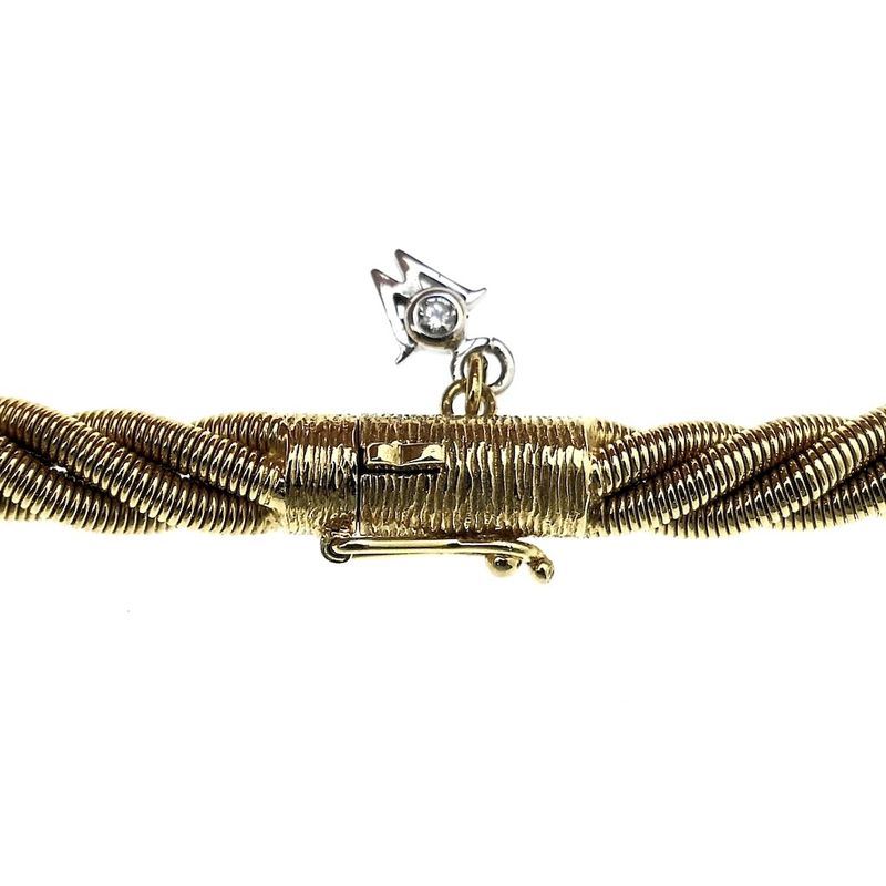 Image 10 of 18-karat gold necklace with diamonds and sapphire; Wellendorf | 42 cm