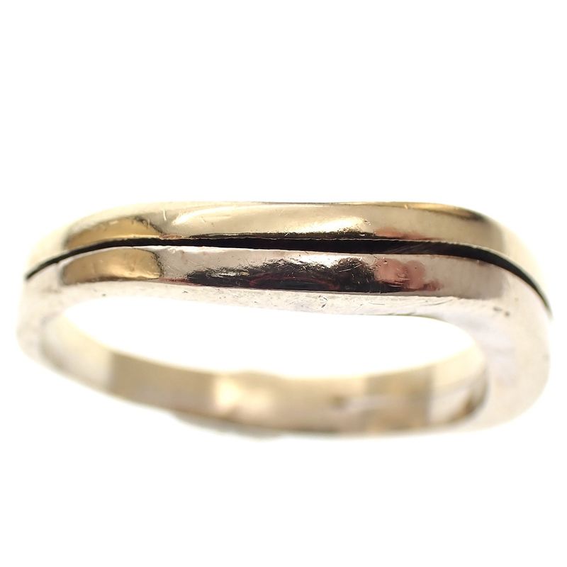 Image 4 of Two-tone gold subtle ring