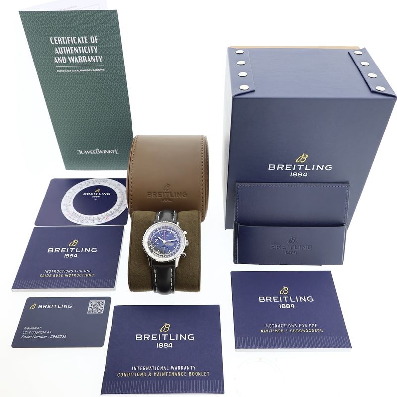 Image 4 of Breitling Navitimer Chronograph 41mm A13324; Automatic men's watch