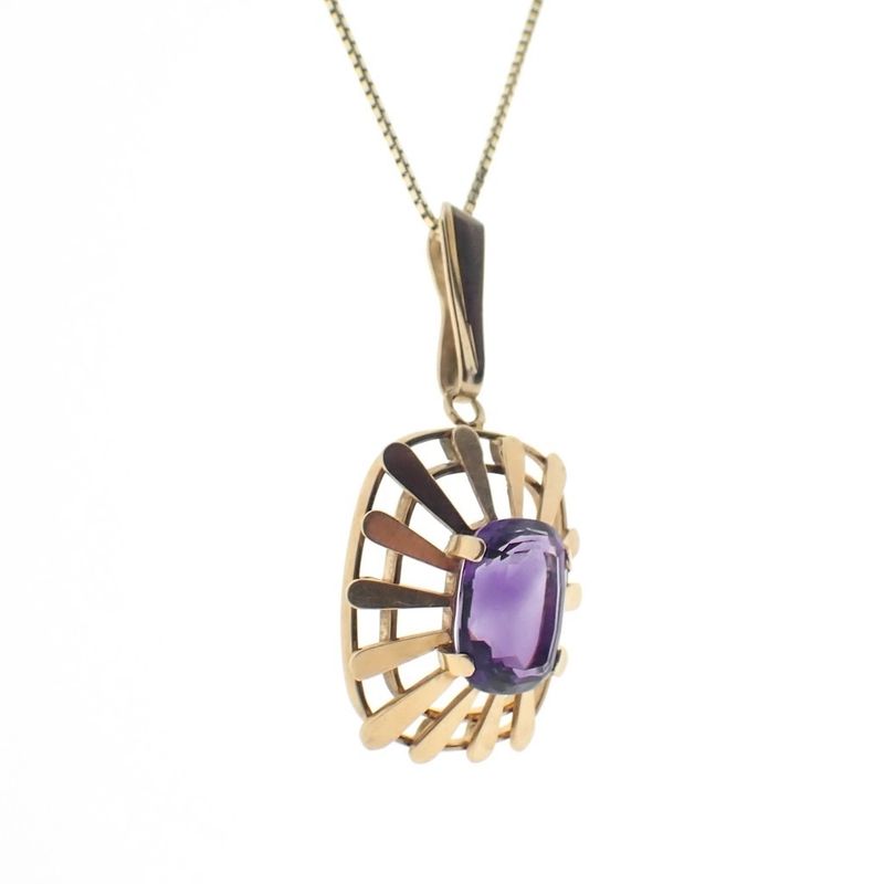 Image 6 of Gold pendant with large amethyst