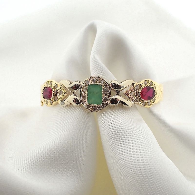 Image 2 of 18K Gold Oriental Slave Bracelet | Ø 60 mm