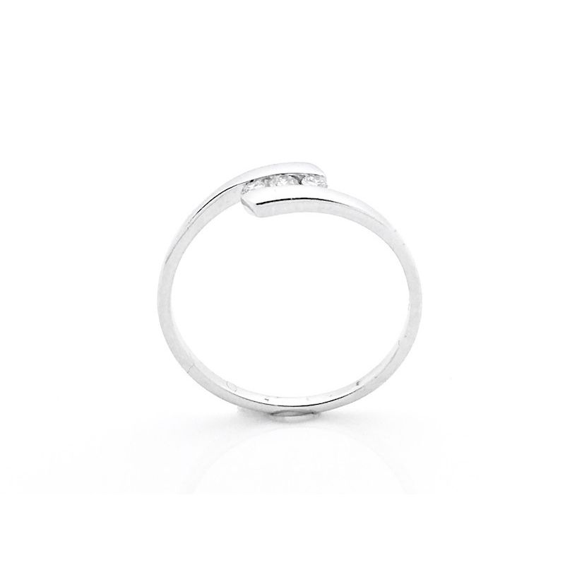 Image 3 of 9 carat ring with 0.10 ct diamonds.