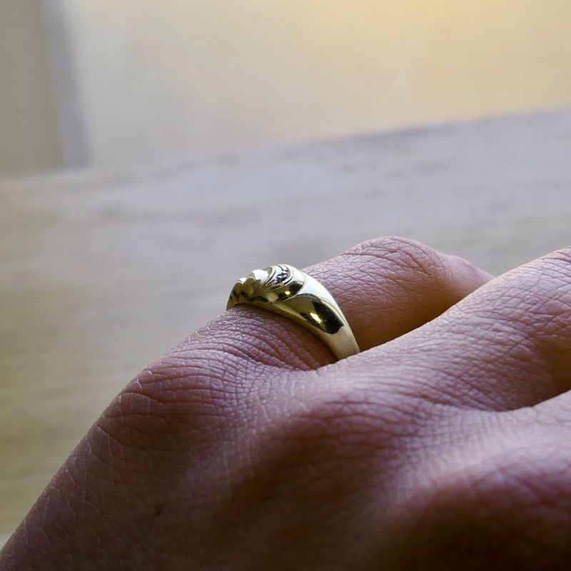 Image 9 of Gold croissant ring with diamond; 0.005 ct.