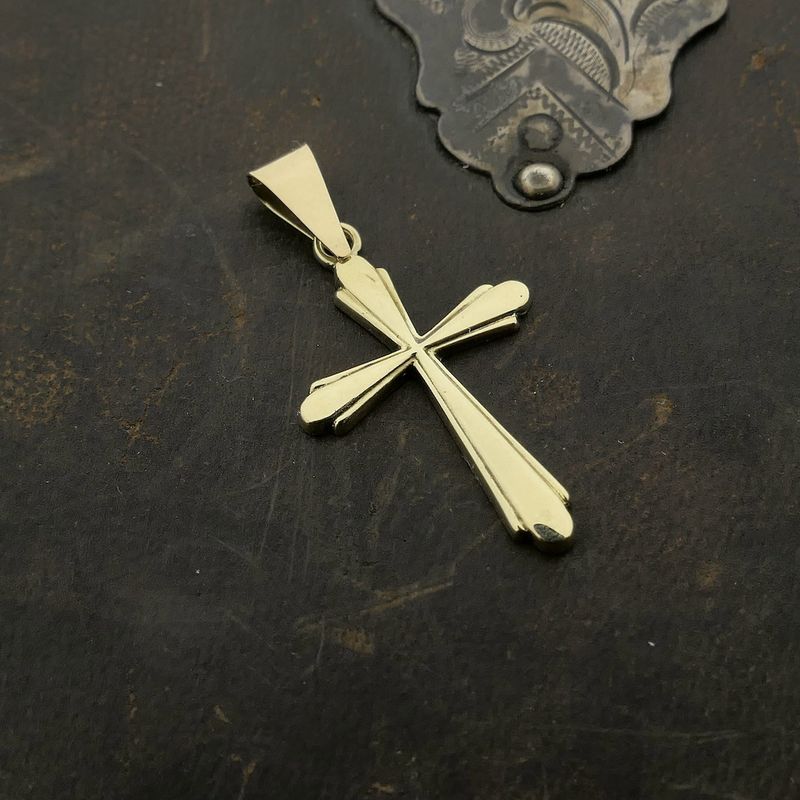 Image 2 of Gold pendant of a cross