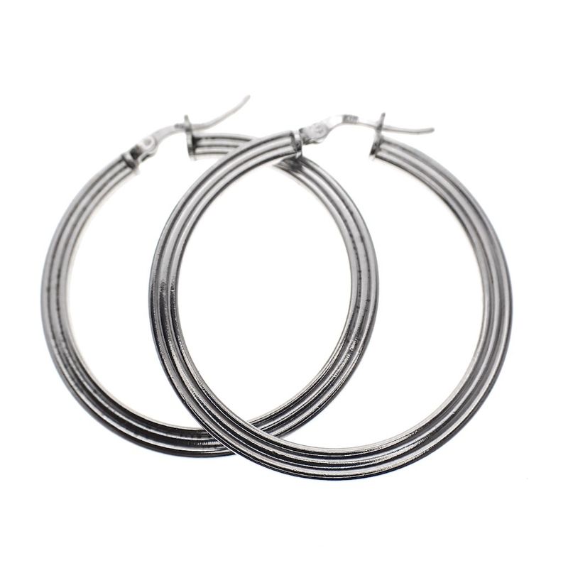 Image 1 of Silver flat earrings with pattern | Ø 36 mm