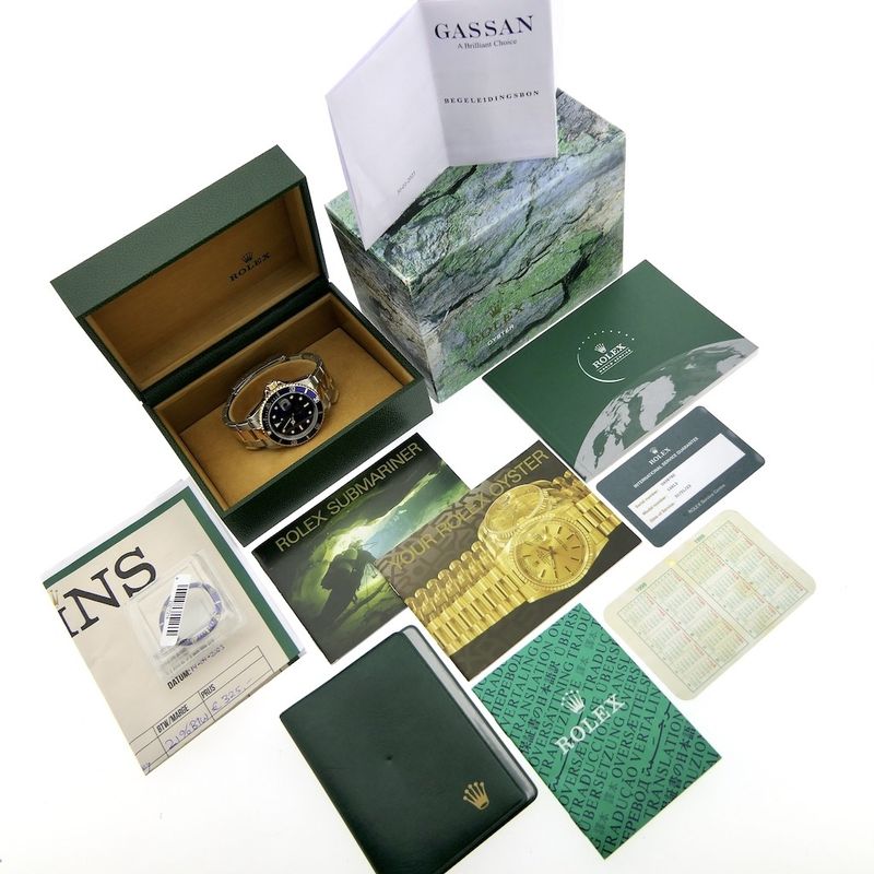 Image 4 of Rolex Submariner 16613LB; Gold/steel diving watch