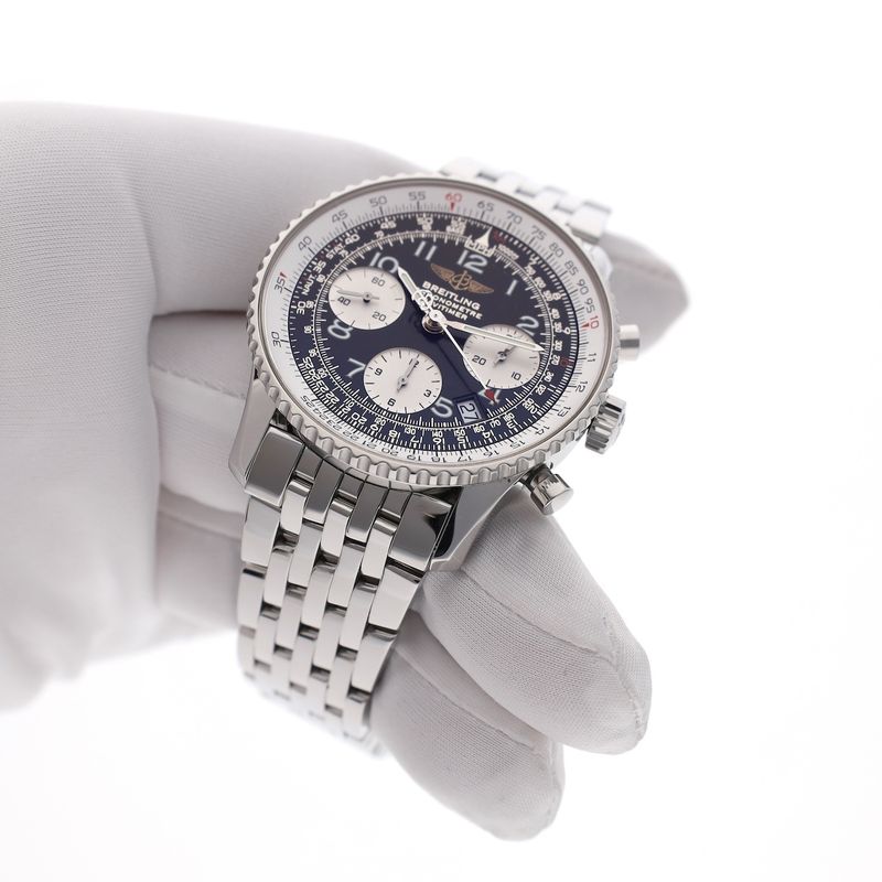 Image 9 of Breitling Navitimer Chronograph A23322; Automatic men's watch