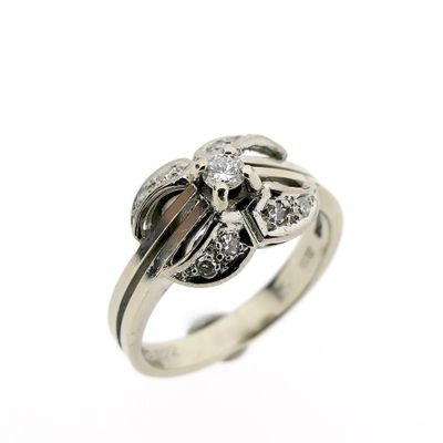 Vintage white gold ring with diamonds; Art Deco | 0.22 ct. Image 1 of Vintage white gold ring with diamonds; Art Deco | 0.22 ct.