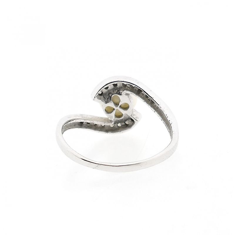 Image 4 of 18k White Gold Ring with Pearl and Diamonds