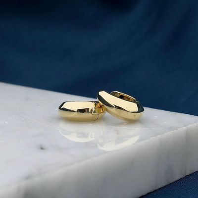 Gold earrings Image 2 of Gold earrings