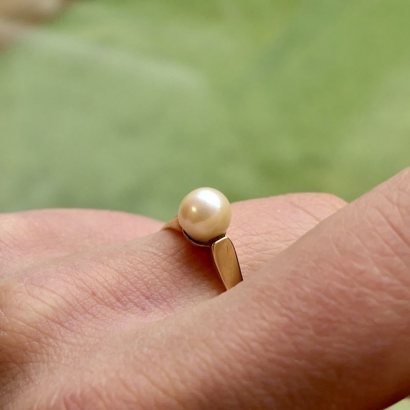 Image 8 of Gold ring with cultured pearl