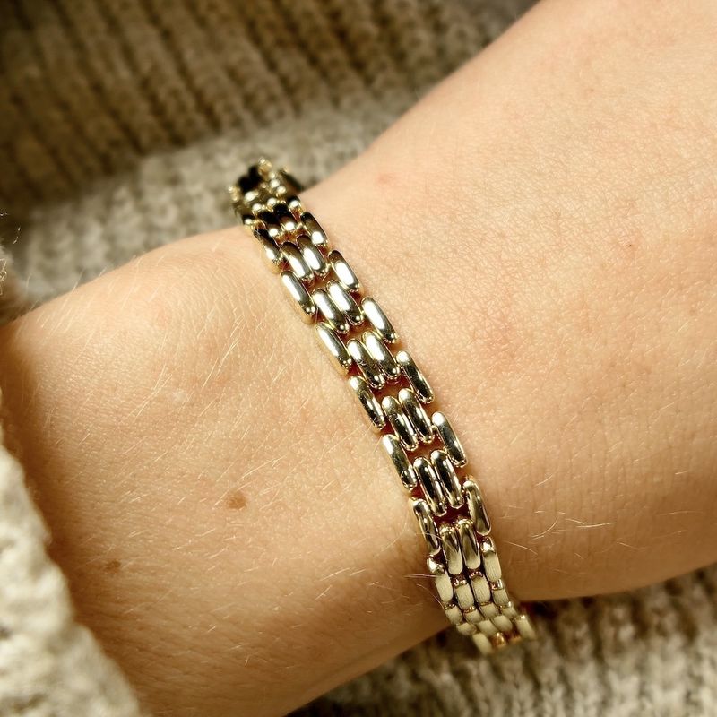 Image 3 of Gold Bismarck link bracelet