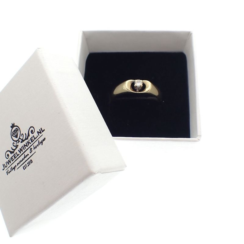 Image 5 of Gold solitaire ring with diamond; 0.10 ct.