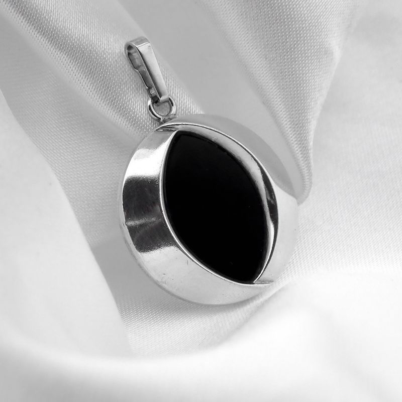 Image 6 of Silver abstract pendant with onyx stone