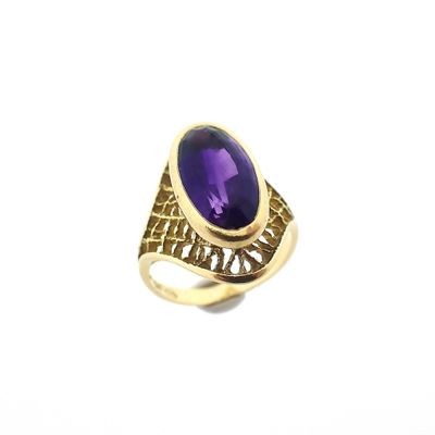 Image 1 of 18K Gold Ring with Amethyst | Vintage