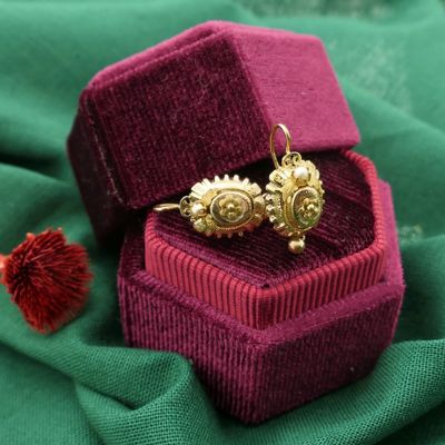 Gold stud earrings with pearl | Antique/vintage Image 2 of Gold stud earrings with pearl | Antique/vintage