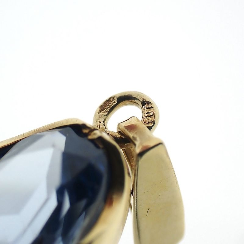 Image 5 of Gold pendant with topaz