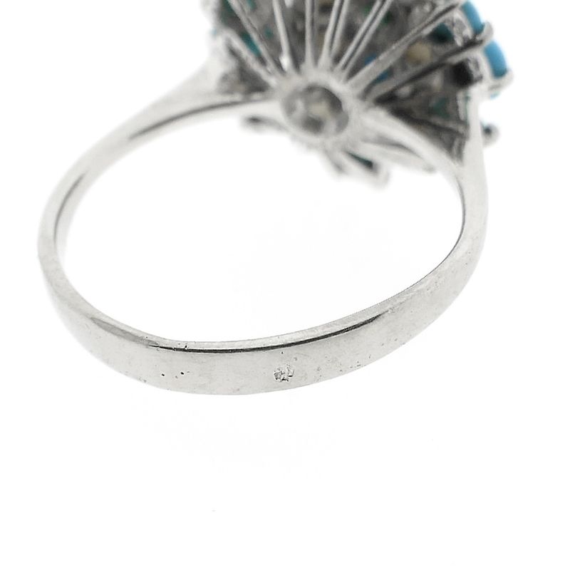 Image 5 of White gold entourage ring with baroque pearl and turquoise