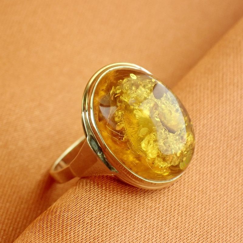 Image 10 of Gold ring with amber | Vintage